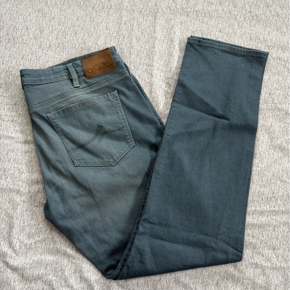 34 Heritage Men's Light Wash Straight Leg Jeans